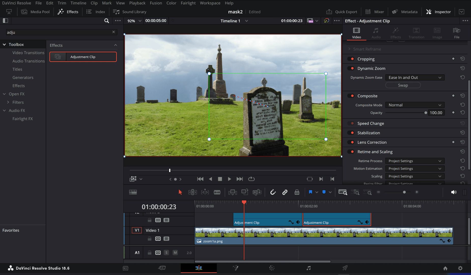 dynamiczoomadjust digital production Dynamic Zoom (im Inspector aufrufbar) erlaubt einfache Kamerafahrten und dynamische Zoom-Bewegungen. Das grüne und das rote Rechteck im Viewer kennzeichnen Position und Größe des Kamera-Ausschnitts am Anfang und Ende der Bewegung. Mit „Swap“ kann die Bewegungsrichtung umgekehrt werden.